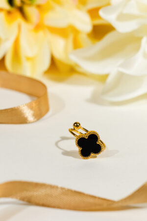 Pierścionek Black Petal